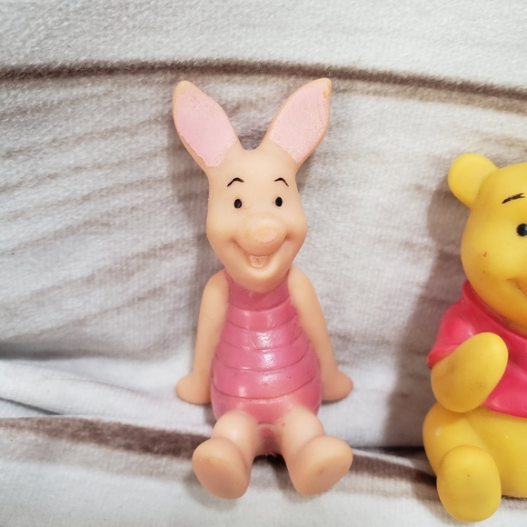 Disney Figures Vintage Winnie The Pooh Piglet Donald Duck Play Figures - Picture 2 of 9